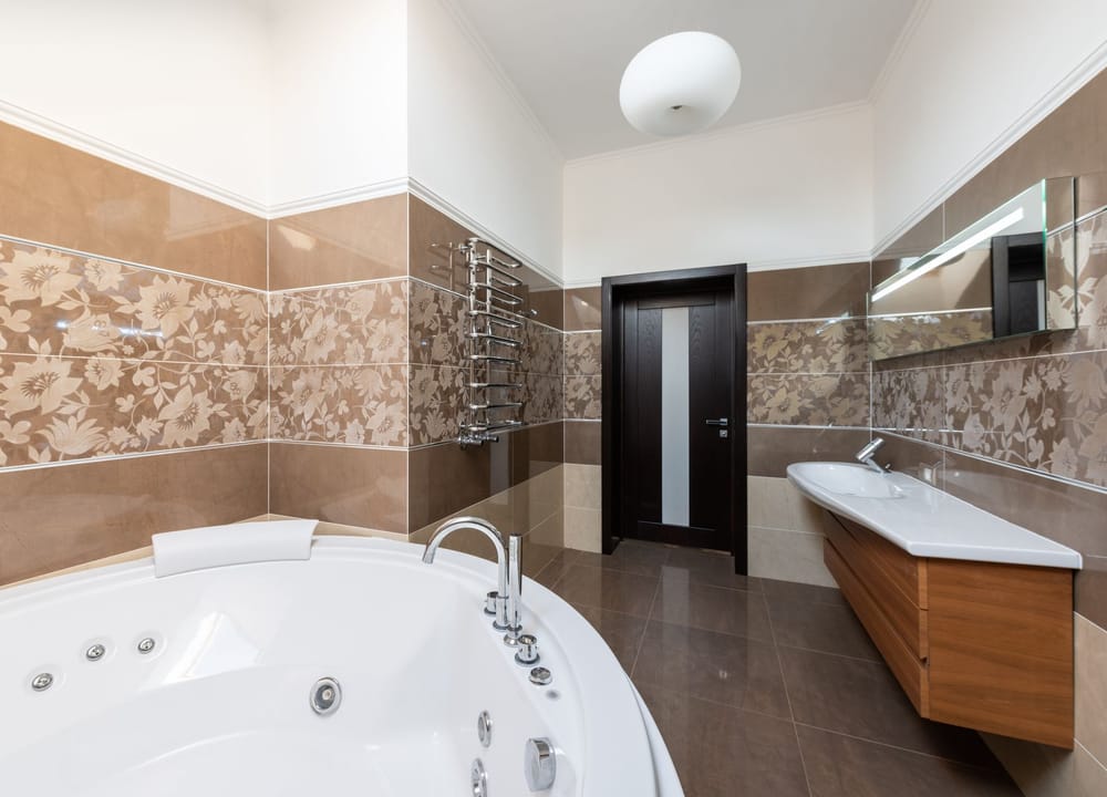 Two-bedroom ground-floor apartment in Whalley Range
